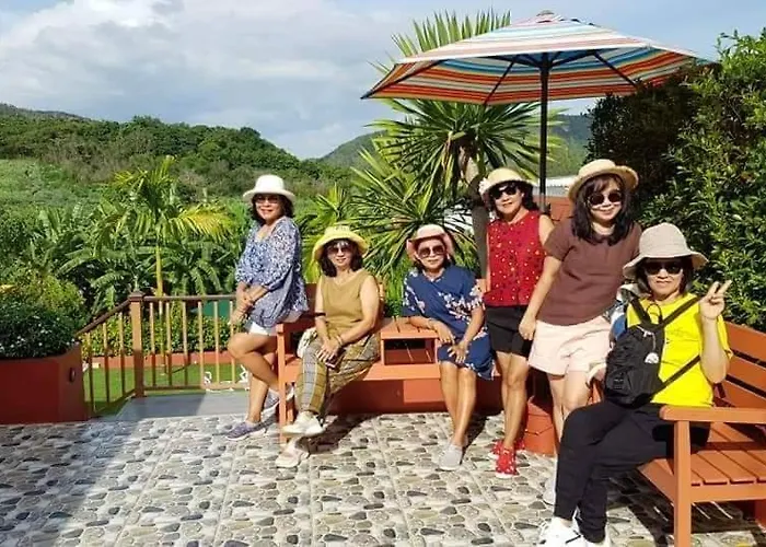 เดินระเบียง สวนผึ้ง 4*