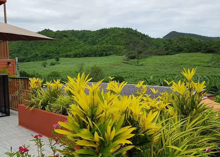 เดินระเบียง สวนผึ้ง 4*
