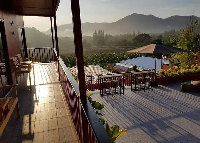 เดินระเบียง สวนผึ้ง RATCHABURI PROVINCE